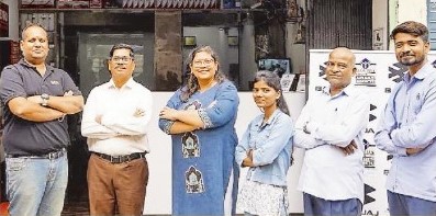 गहने बेचे, लोन लिया और फिर रच दिया इतिहास